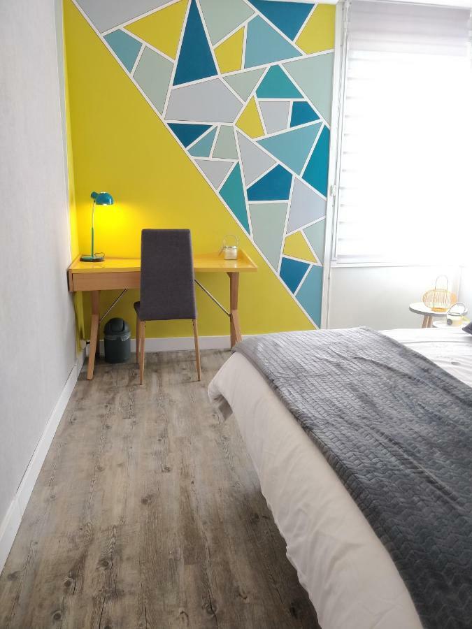 Les Cles Du Bonheur: Spacious Terrace Retreat Near RER B and Orly Massy  Exterior photo