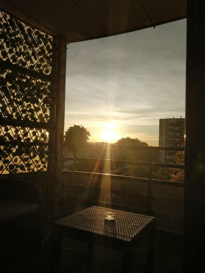 Les Cles Du Bonheur: Spacious Terrace Retreat Near RER B and Orly Massy  Exterior photo